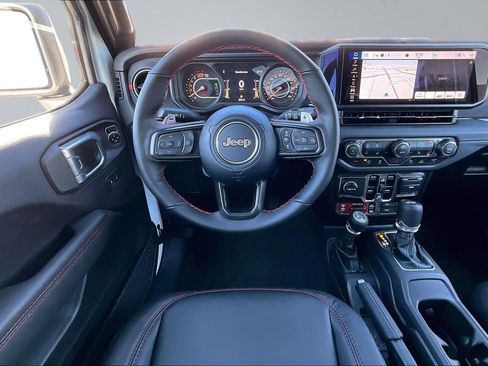 Used 2026 Jeep Wrangler Unlimited Rubicon 392 w/ Quick Order Package 27X Moab AWD/4WD image 5