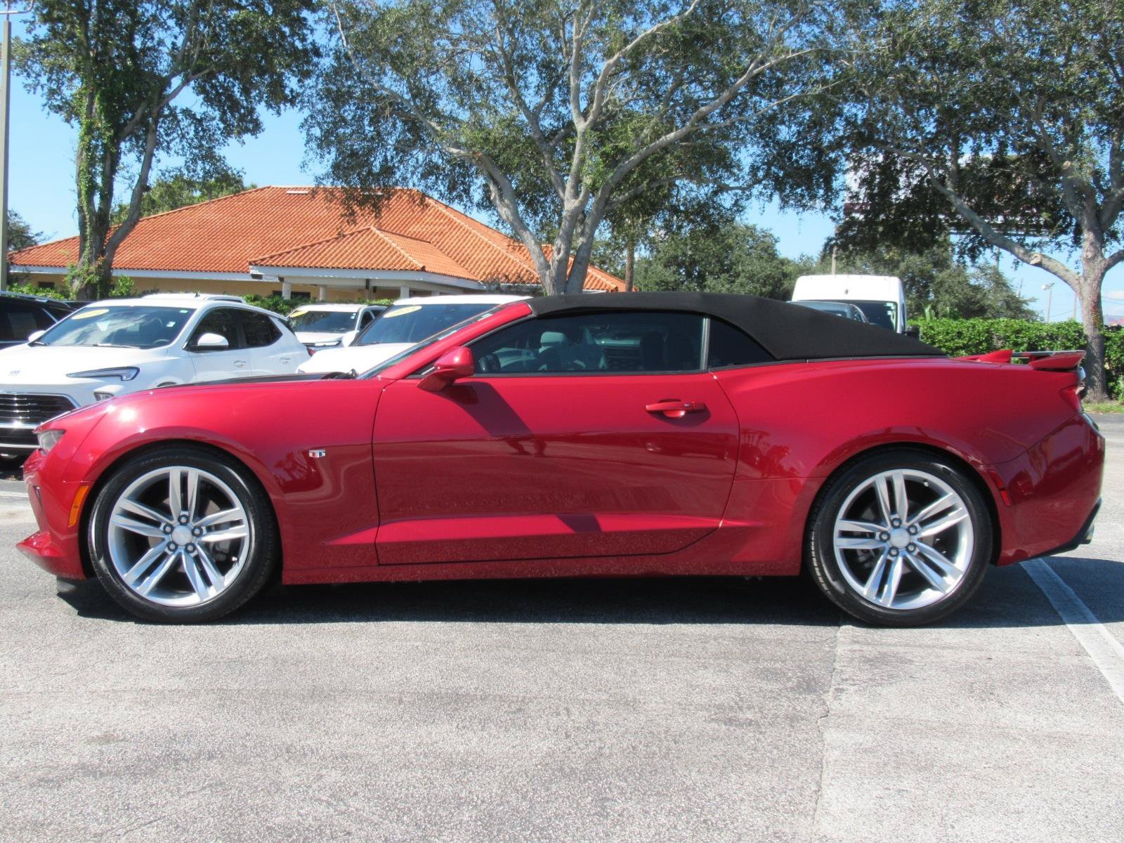 Used 2017 Chevrolet Camaro LT RWD image 2
