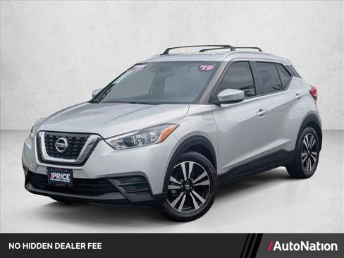 Used 2019 Nissan Kicks SV w/ Exterior Package FWD image 1
