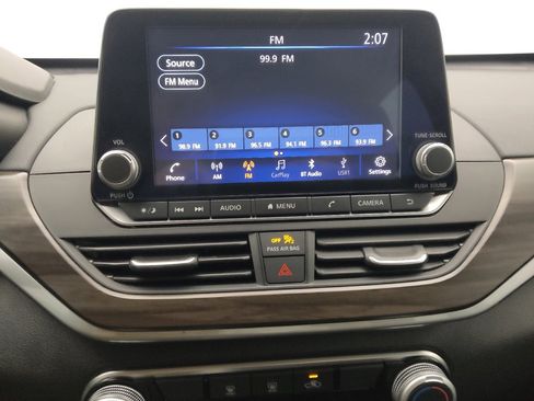 Used 2024 Nissan Altima 2.5 SV image 25