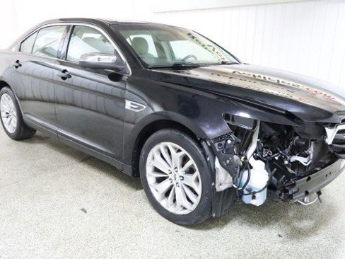 Used 2017 Ford Taurus Limited image 5