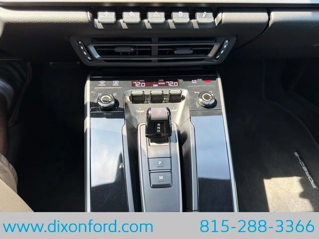 Used 2024 Porsche 911 Carrera RWD image 14