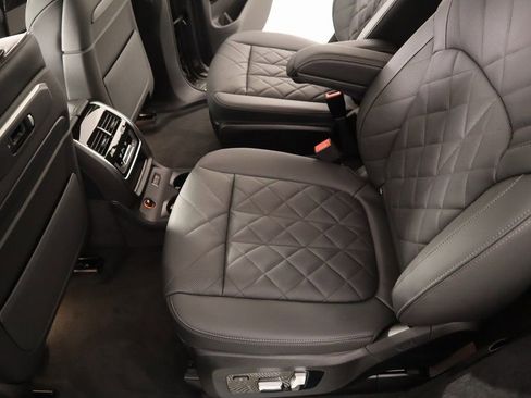 New 2025 BMW X7 xDrive40i w/ M Sport Package image 13