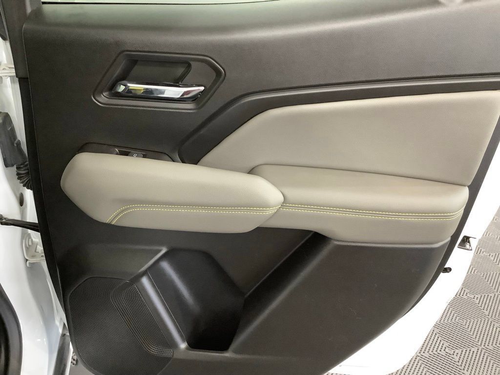 Used 2024 Chevrolet Colorado ZR2 w/ ZR2 Convenience Package III AWD/4WD image 34