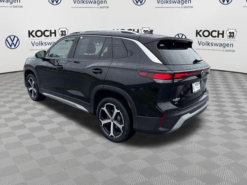Used 2025 Volkswagen Tiguan SE AWD/4WD image 6