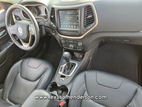 Used 2016 Jeep Cherokee Limited AWD/4WD image 16