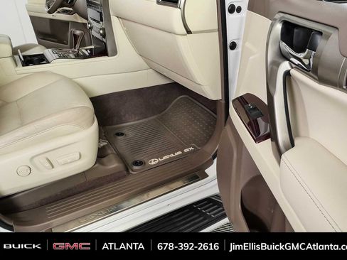 Used 2019 Lexus GX 460 Premium w/ Premium Package AWD/4WD image 25