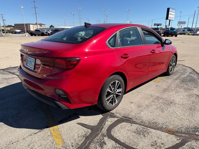 Used 2023 Kia Forte LXS w/ LXS Technology Package FWD image 5