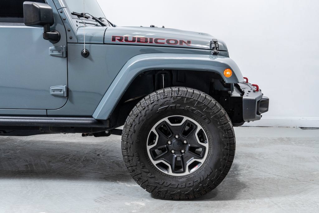 Used 2015 Jeep Wrangler Unlimited Rubicon AWD/4WD image 12