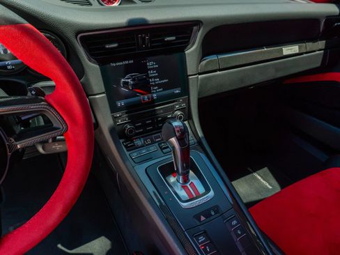 Used 2018 Porsche 911 GT2 RS RWD image 59