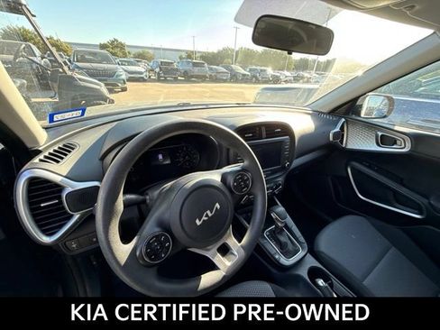 Certified 2022 Kia Soul LX FWD image 6