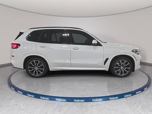 Certified 2023 BMW X5 sDrive40i w/ M Sport Package RWD image 3