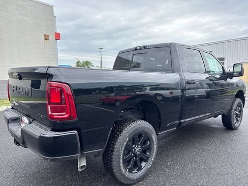 New 2026 RAM 2500 Big Horn AWD/4WD image 35