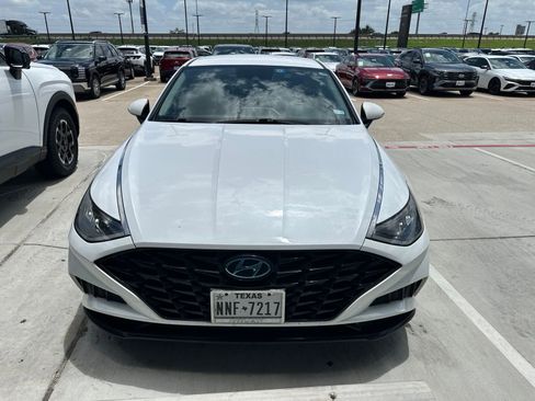 Used 2020 Hyundai Sonata SEL w/ Convenience Package FWD image 3
