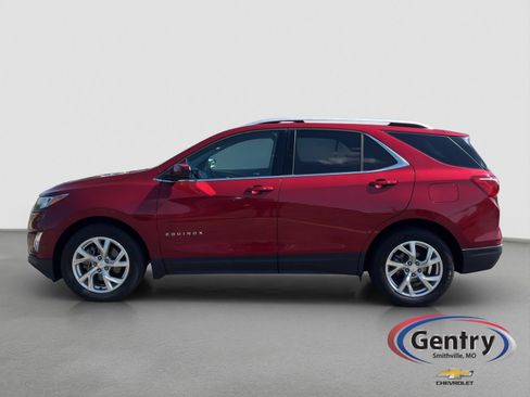 Used 2018 Chevrolet Equinox LT FWD image 3
