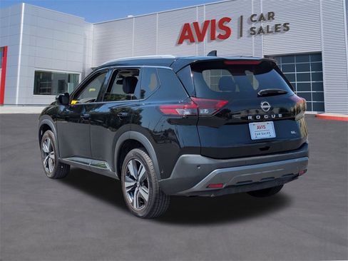 Used 2023 Nissan Rogue SL w/ SL Premium Package image 9