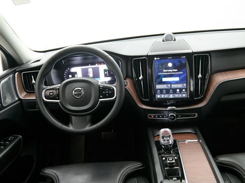 Certified 2023 Volvo XC60 T8 Ultimate w/ Climate Package AWD/4WD image 25
