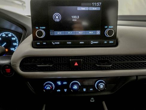 Used 2023 Honda HR-V LX image 23