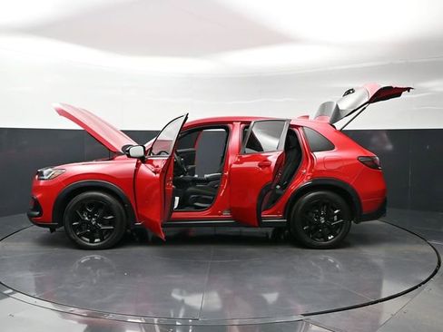 Used 2024 Honda HR-V Sport image 46