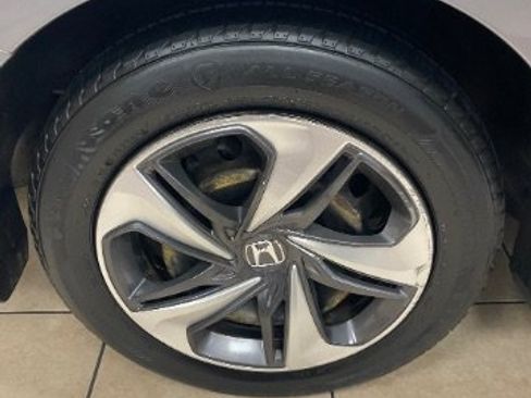 Used 2019 Honda Civic LX image 22