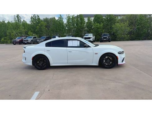 Used 2023 Dodge Charger Scat Pack RWD image 2