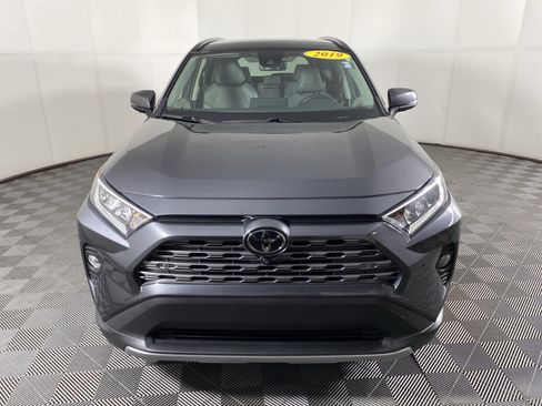 Used 2019 Toyota RAV4 Limited w/ Advanced Technology Package AWD/4WD image 13