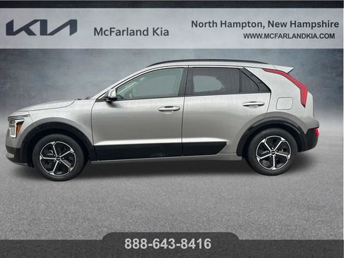 Used 2023 Kia Niro FWD image 14