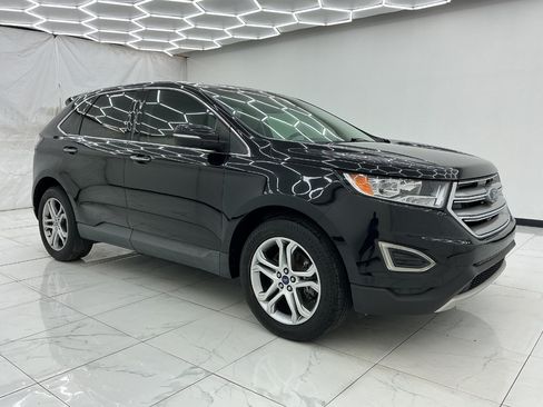 Used 2016 Ford Edge Titanium FWD image 7