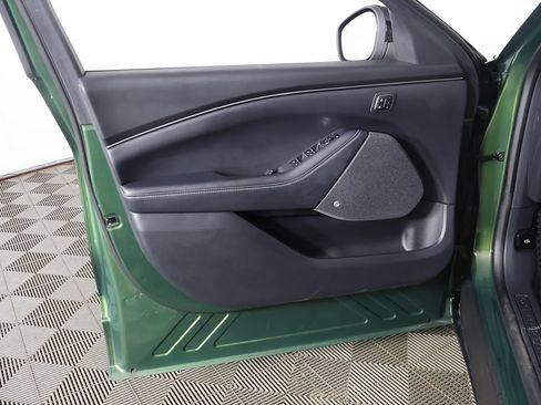 Used 2025 Ford Mustang Mach-E Premium AWD/4WD image 25