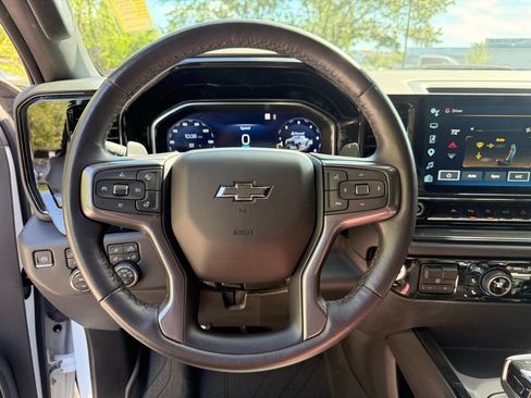 Used 2023 Chevrolet Silverado 1500 ZR2 AWD/4WD image 11