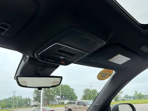 Used 2024 Chevrolet Traverse RS w/ LPO, Floor Liner Package AWD/4WD image 31