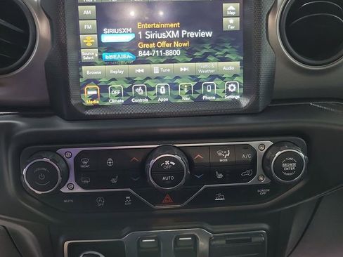 Used 2023 Jeep Wrangler Sport AWD/4WD image 3