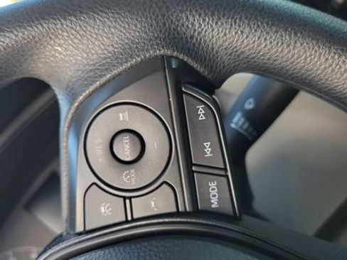 Used 2025 Toyota Corolla LE image 16