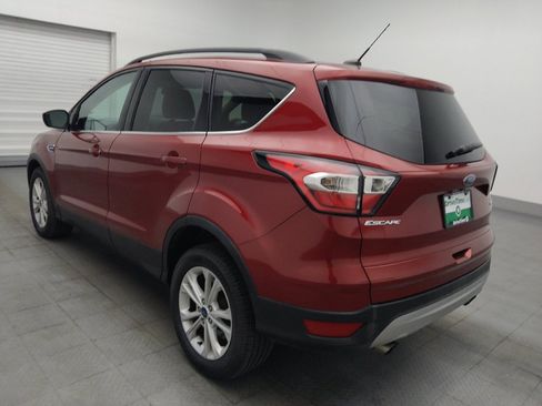 Used 2017 Ford Escape SE w/ Equipment Group 201A FWD image 5