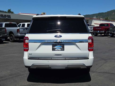 Used 2020 Ford Expedition Max XLT w/ Equipment Group 202A AWD/4WD image 13