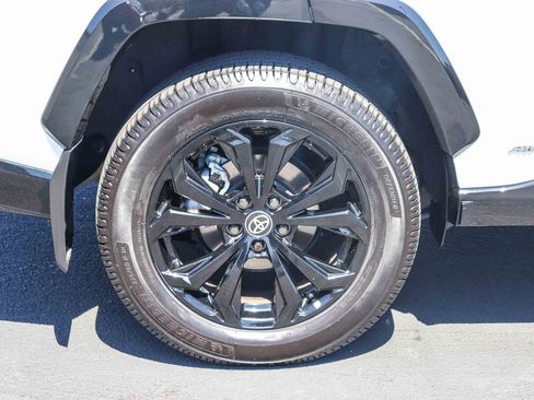 Certified 2023 Toyota RAV4 SE w/ Convenience Package AWD/4WD image 9
