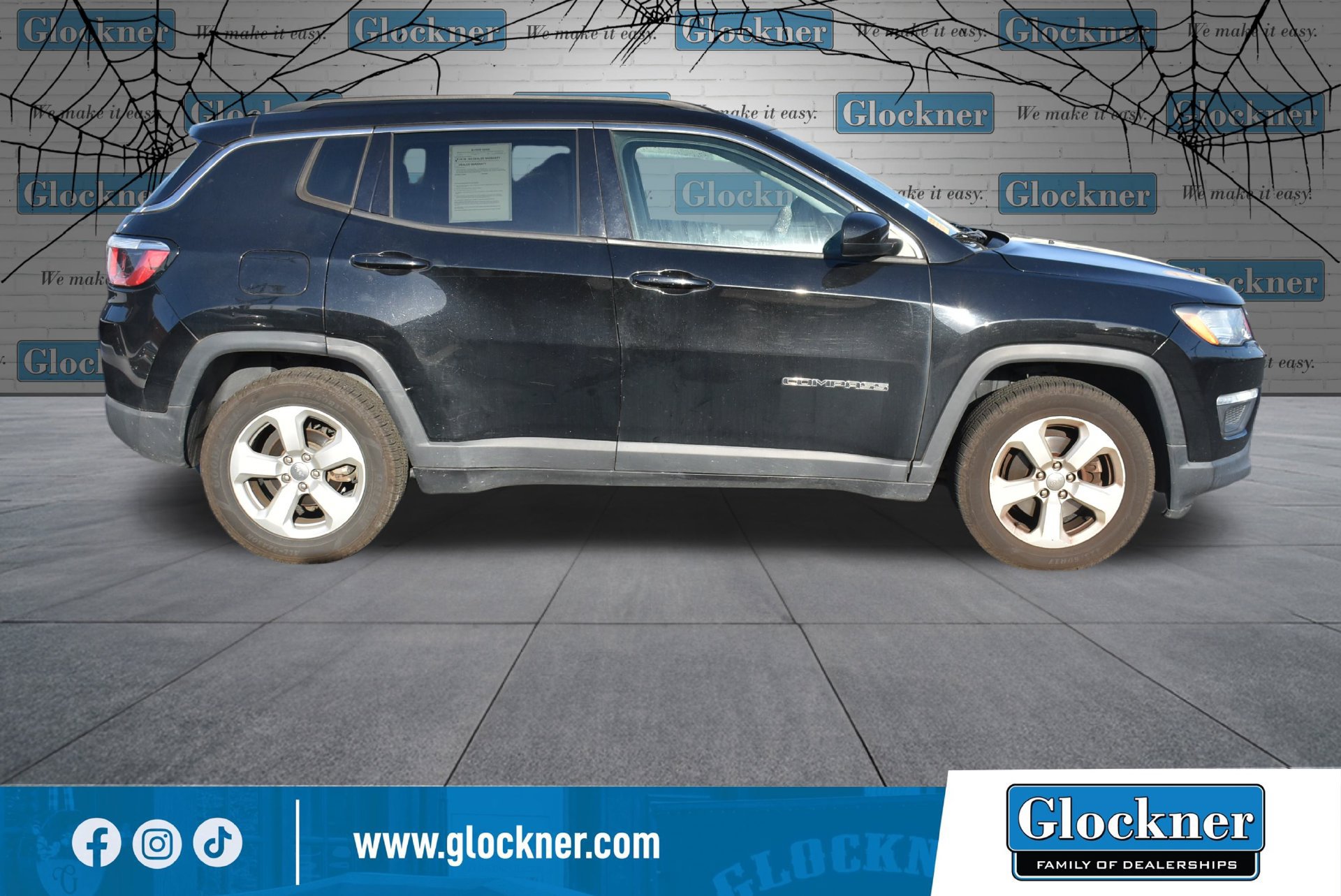 Used 2018 Jeep Compass Latitude w/ Popular Equipment Group FWD image 4