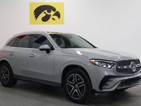 Used 2025 Mercedes-Benz GLC 300 4MATIC image 6