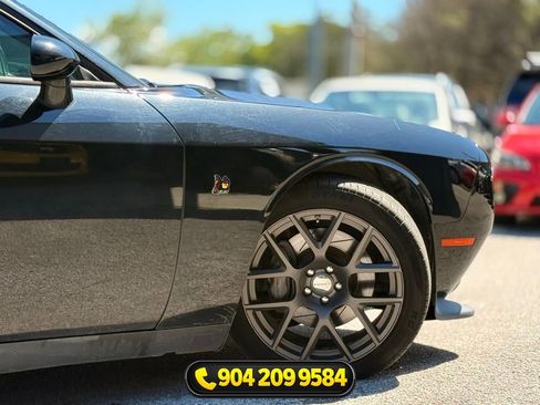 Used 2016 Dodge Challenger R/T Scat Pack w/ Leather Interior Group RWD image 6
