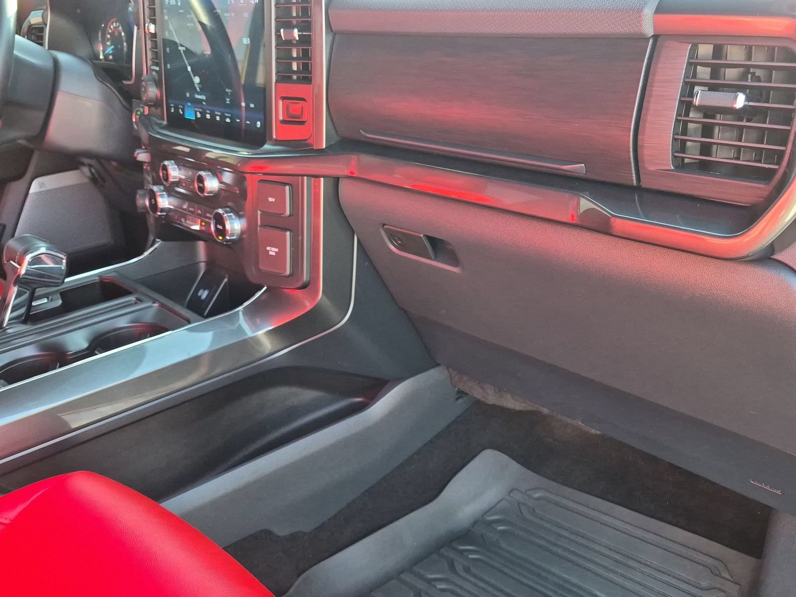 Used 2022 Ford F150 XLT w/ Equipment Group 302A High AWD/4WD image 21