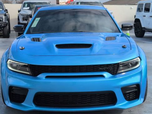 Used 2023 Dodge Charger SRT Hellcat w/ Harman/Kardon Audio Group image 2