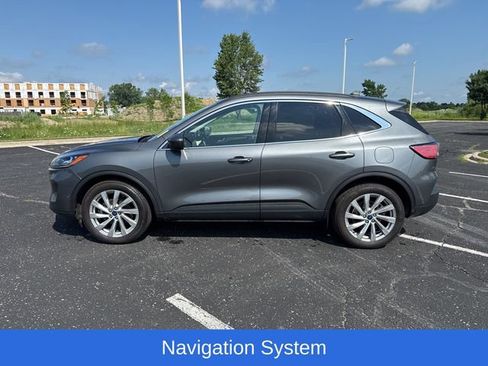 Used 2022 Ford Escape Titanium w/ Titanium Elite Package image 2