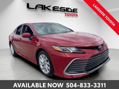 Used 2023 Toyota Camry LE image 8
