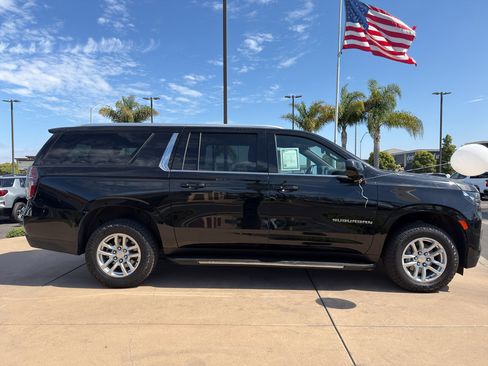 Used 2024 Chevrolet Suburban LT AWD/4WD image 4