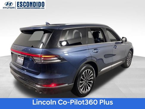 Used 2020 Lincoln Aviator Reserve AWD/4WD image 5