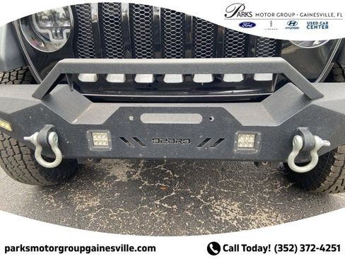 Used 2021 Jeep Wrangler Unlimited Islander image 10