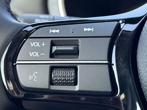 New 2025 Honda Pilot Touring image 22