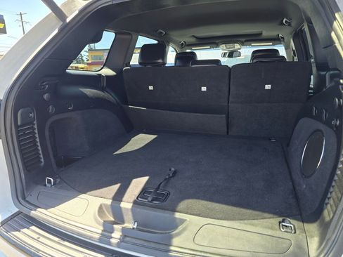 Used 2015 Jeep Grand Cherokee Altitude AWD/4WD image 17