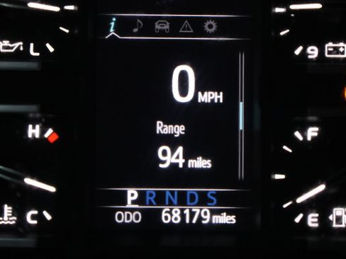 Used 2018 Toyota Tundra SR5 w/ SR5 Upgrade Package AWD/4WD image 20