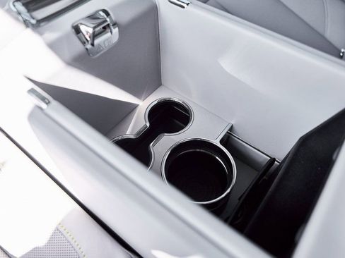 Used 2024 Rolls-Royce Cullinan AWD/4WD image 64